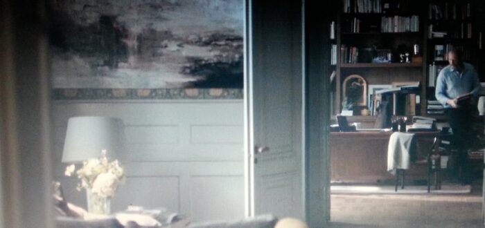 Stillbillede fra DR-serien Herrens Veje med maleri af Christina Louise Christiansen